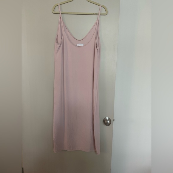 Everlane Japanese GoWeave SlipMidi Dress Rose Pink - Picture 3 of 4